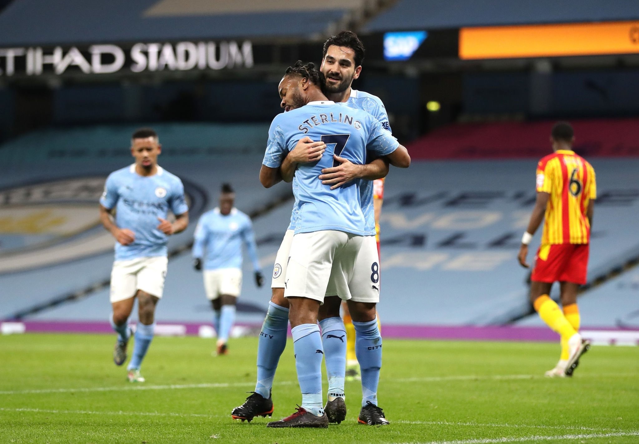 不乏天赋异 不乏天赋异